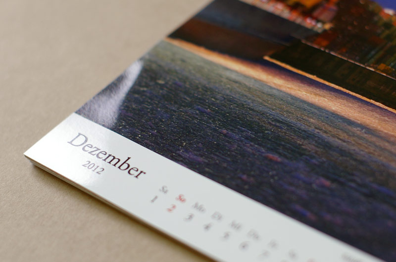 Kalender mit Hochglanzlack